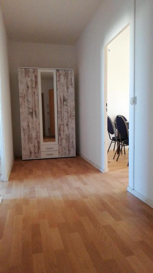 Apartment Helle Monteurwohnung In Grünau *
