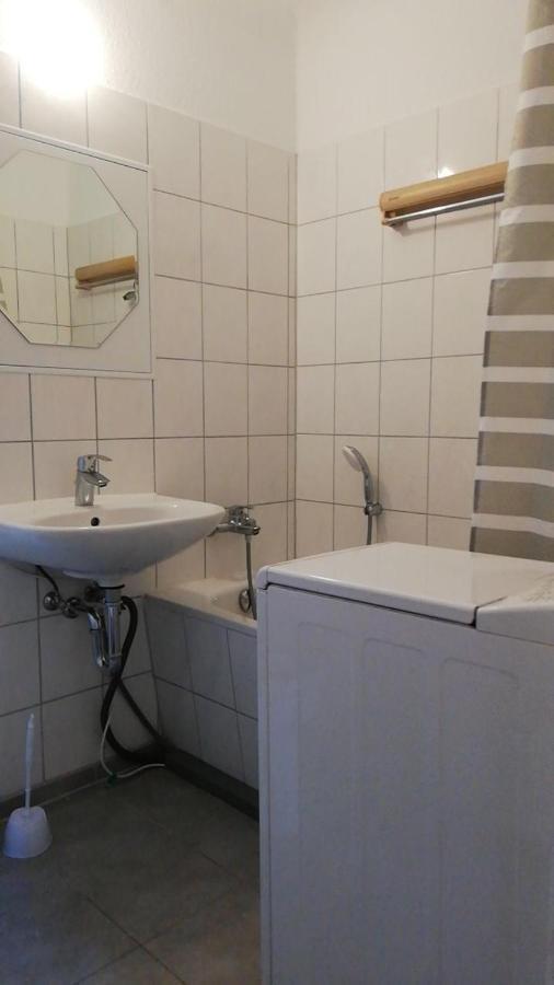 Apartment Helle Monteurwohnung In Grünau *