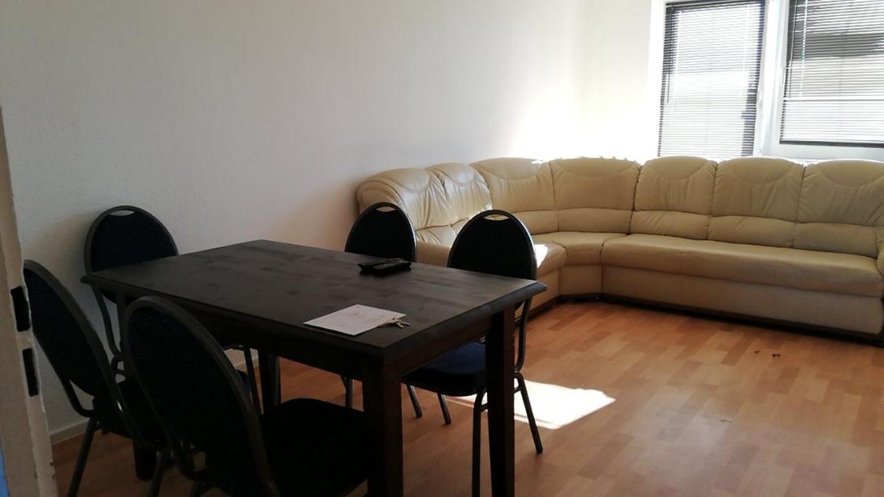 Apartment Helle Monteurwohnung In Grünau